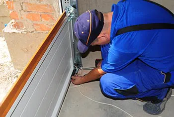 Master Garage Door Service San Jose, CA 408-647-3003 - inst-cont-gdr-17m